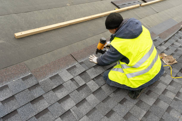 Best Residential Roofing Contractor  in Milwaukee, WI