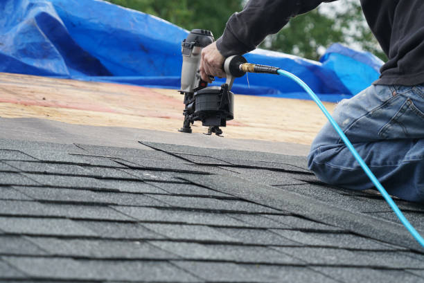 Best Shingle Roofing Installation  in Milwaukee, WI